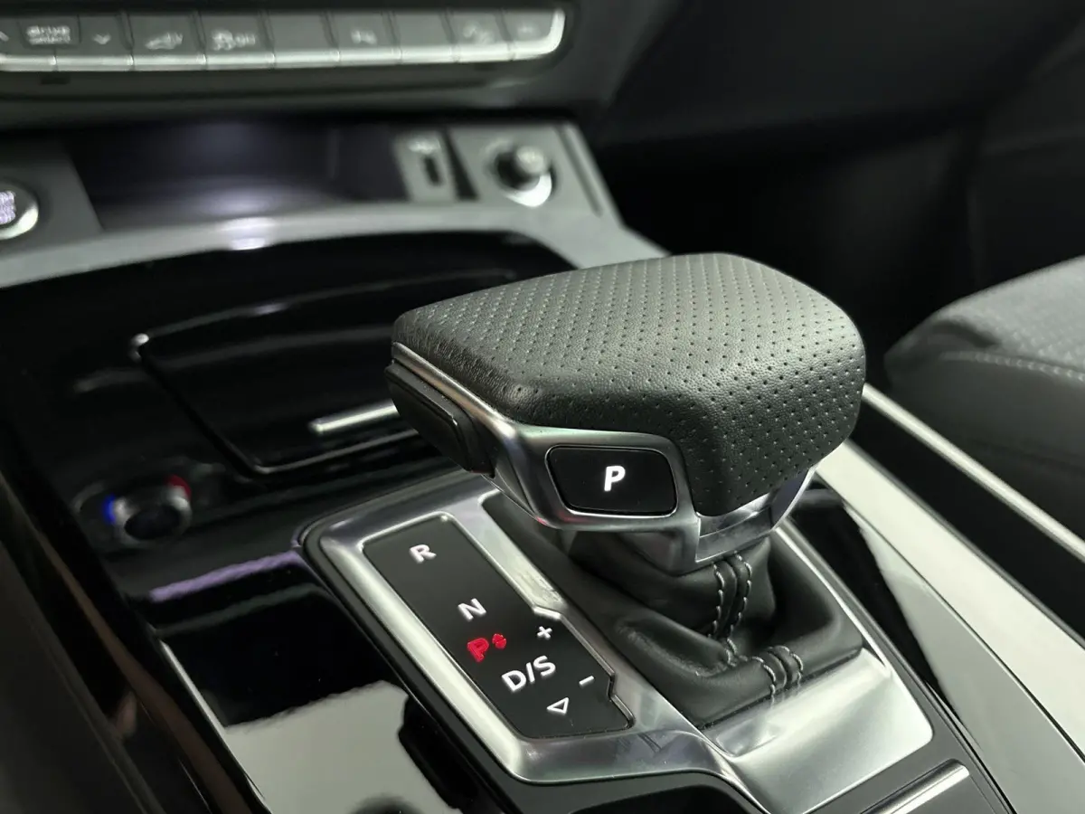 55 TFSI e S edition PHEV | 100% SOH | 1e Eigenaar | Automaat | Stoelverwarming | Panorama en Schuif Kantel Dak | Cruise Control | Achteruitrijcamera