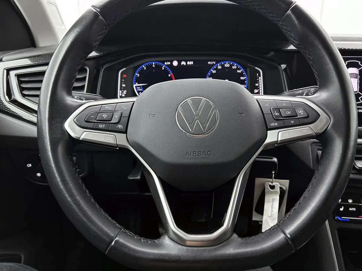 1.0 TSI Life Business 95 PK | Airco | Navigatie | Stoelverwarming | Adaptive Cruise Control | Lane Assist | Parkeersensoren | Lichtmetalenvelgen |