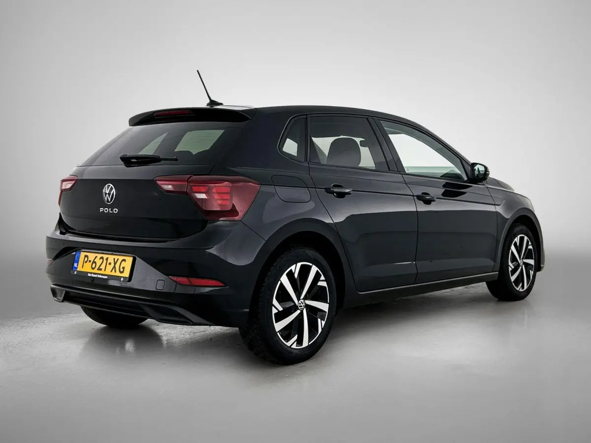 1.0 TSI Life Business 95 PK | Airco | Navigatie | Stoelverwarming | Adaptive Cruise Control | Lane Assist | Parkeersensoren | Lichtmetalenvelgen |