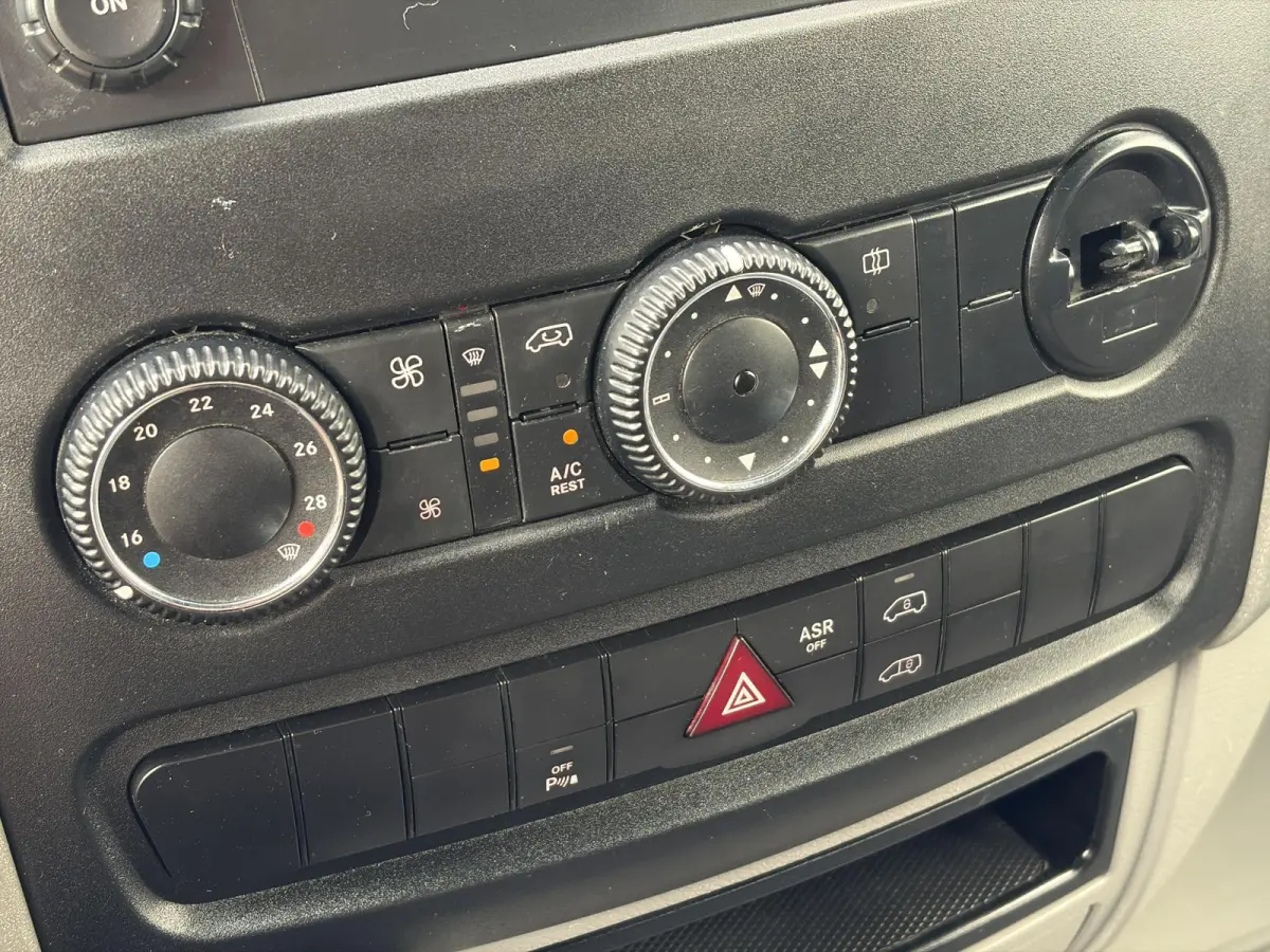 35 2.0 TDI L2H2*NAVI*CAM*CRUISE*A/C*HAAK*3PERS*