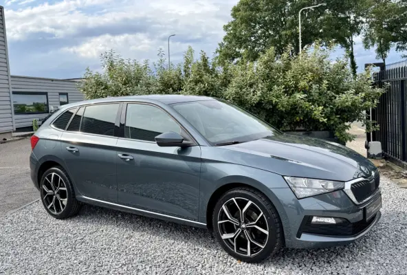 1.0 TSI DSG Ambition Navi|Carplay|LED|Stoelverw Grijs