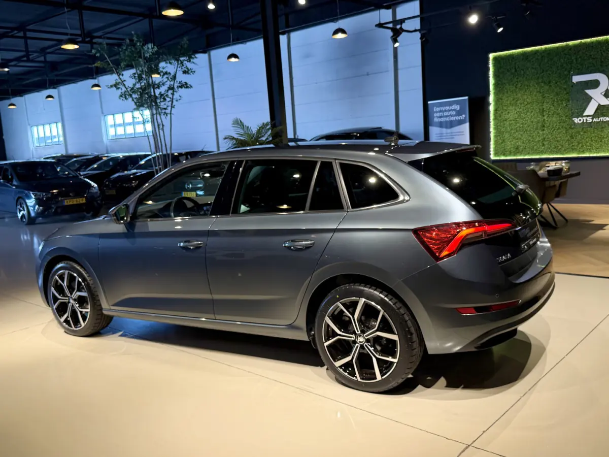 1.0 TSI DSG Ambition Navi|Carplay|LED|Stoelverw Grijs