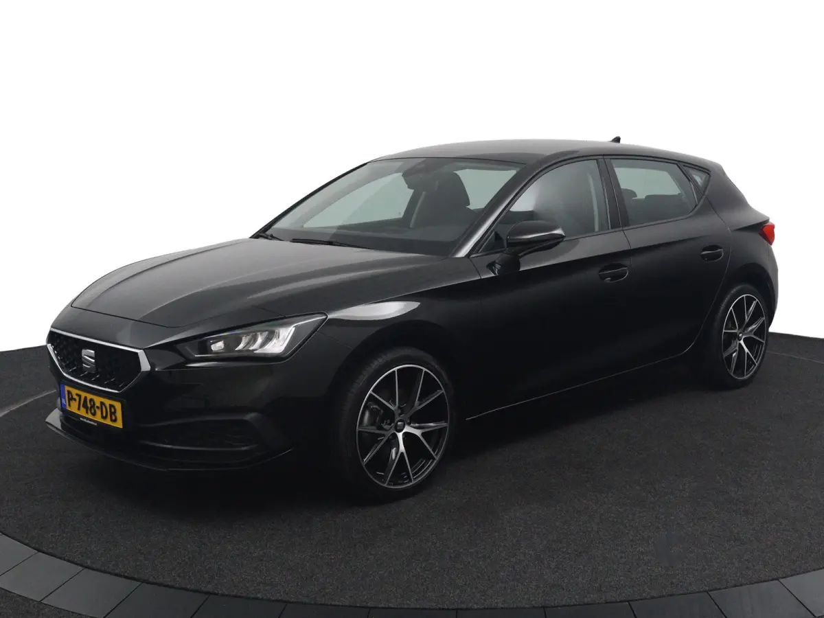 1.0 TSI Style*LED*ECC*KEYLESS*CRUISE*CARPLAY*