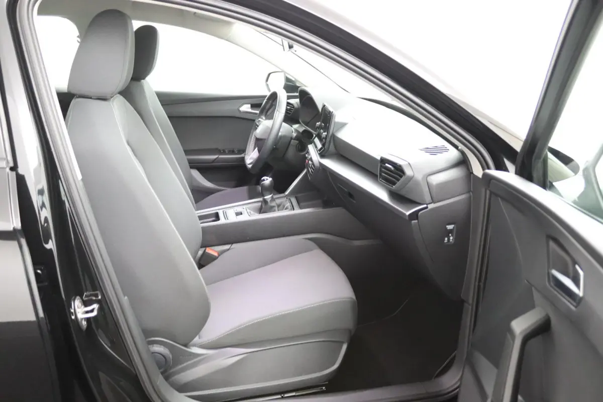 1.0 TSI Style*LED*ECC*KEYLESS*CRUISE*CARPLAY*