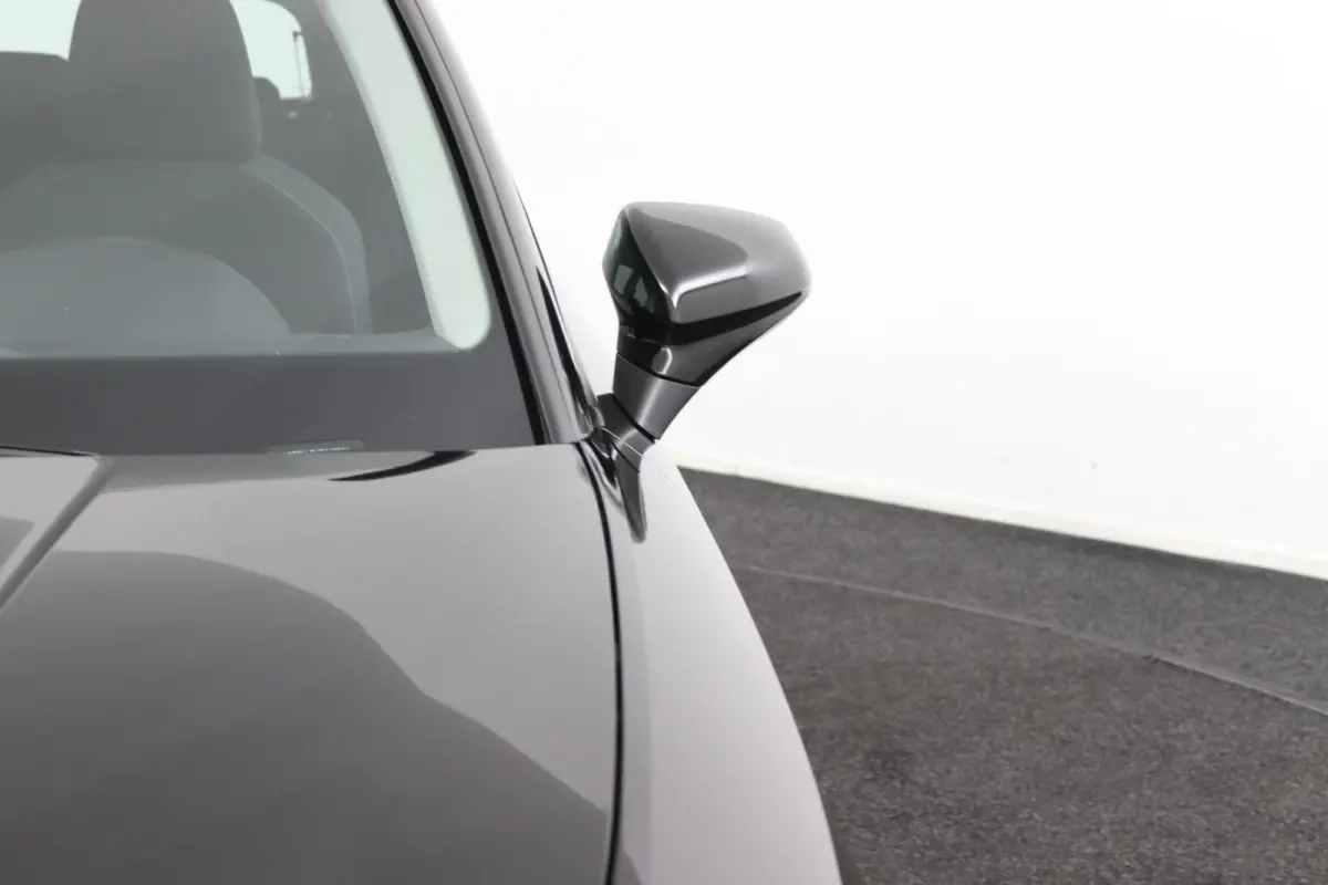 1.0 TSI Style*LED*ECC*KEYLESS*CRUISE*CARPLAY*