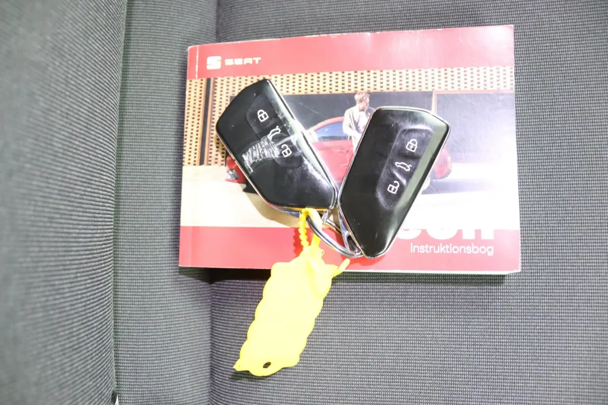 1.0 TSI Style*LED*ECC*KEYLESS*CRUISE*CARPLAY*
