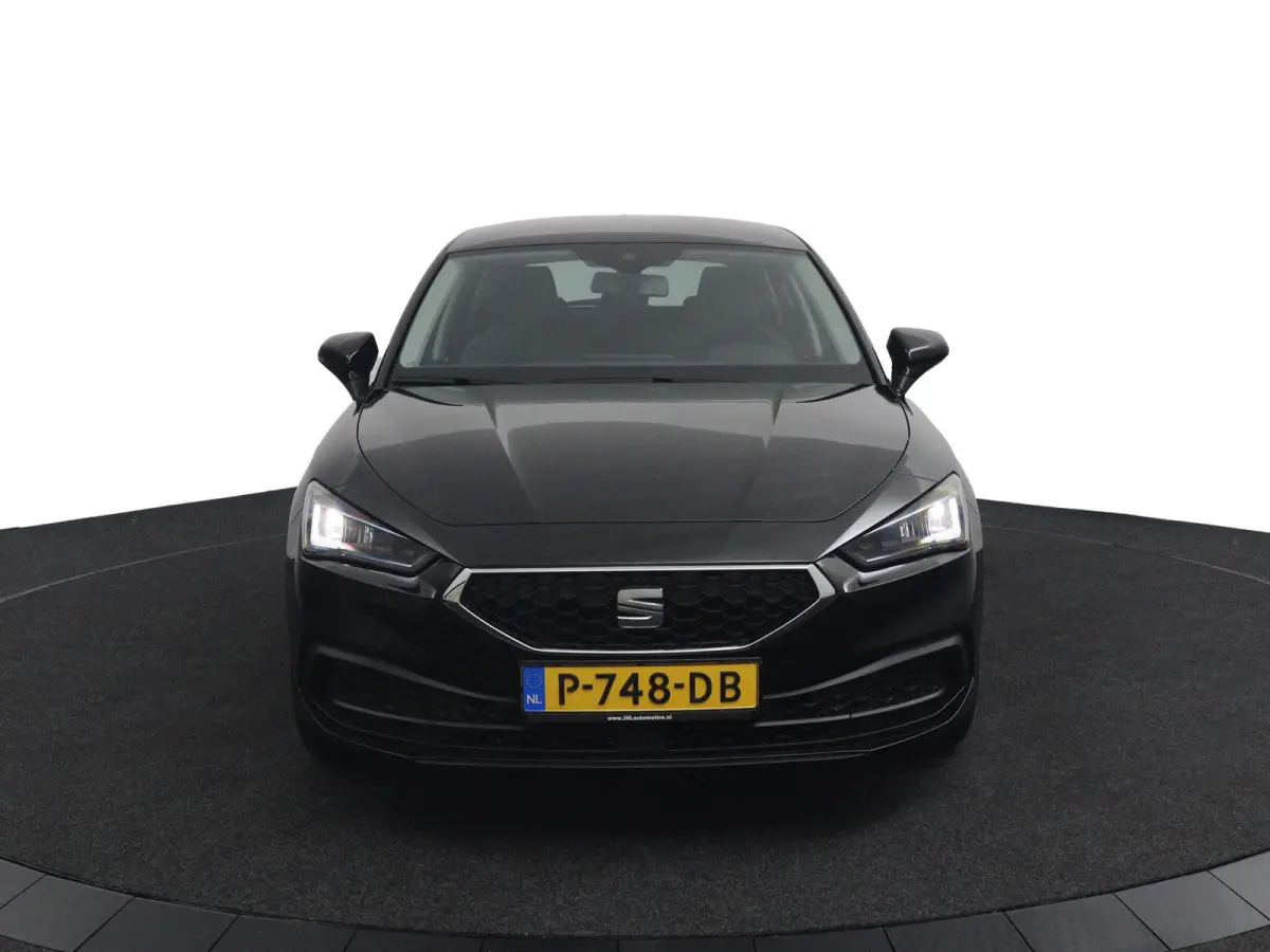 1.0 TSI Style*LED*ECC*KEYLESS*CRUISE*CARPLAY*