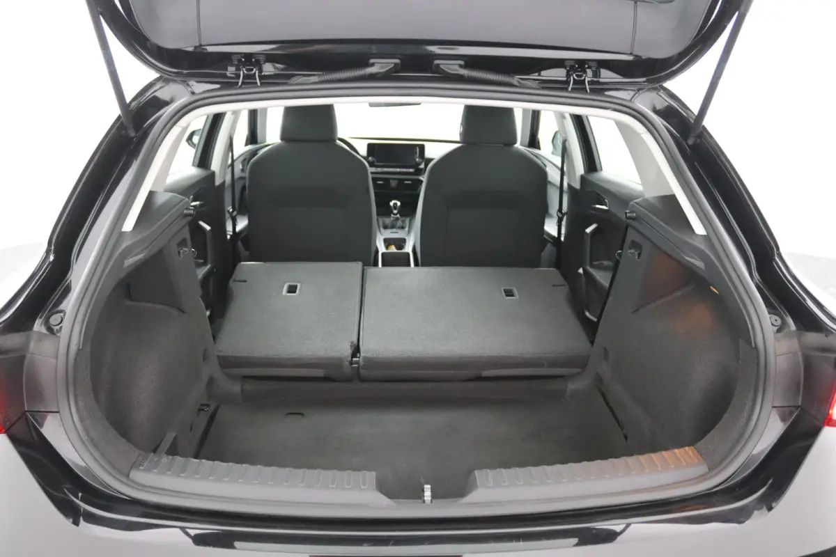 1.0 TSI Style*LED*ECC*KEYLESS*CRUISE*CARPLAY*