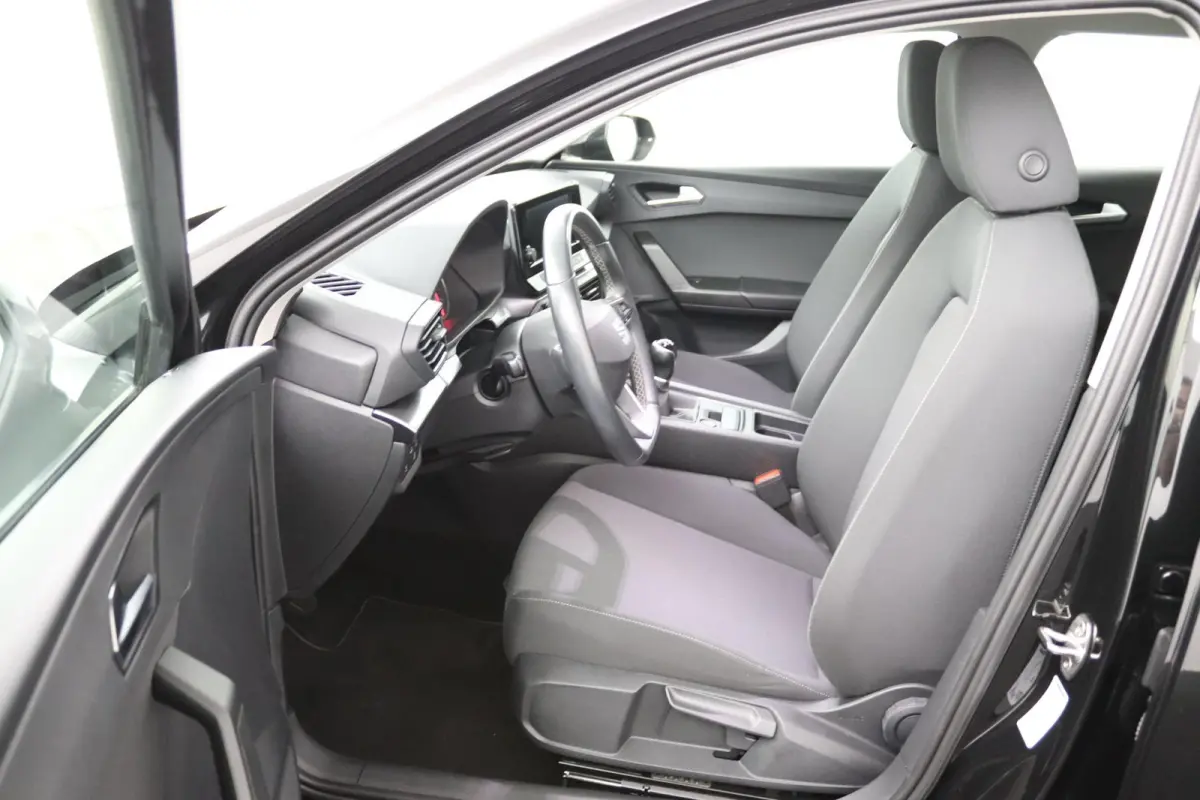 1.0 TSI Style*LED*ECC*KEYLESS*CRUISE*CARPLAY*