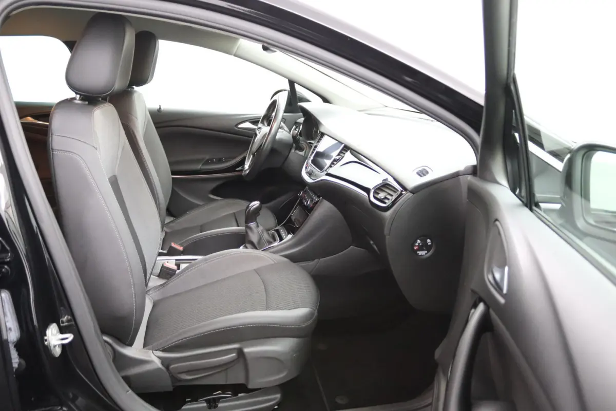 1.2*NAVI*ECC*CAM*CRUISE*HAAK*TEL*LED*