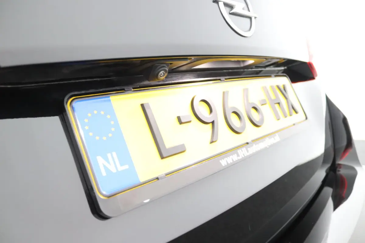 1.2*NAVI*ECC*CAM*CRUISE*HAAK*TEL*LED*