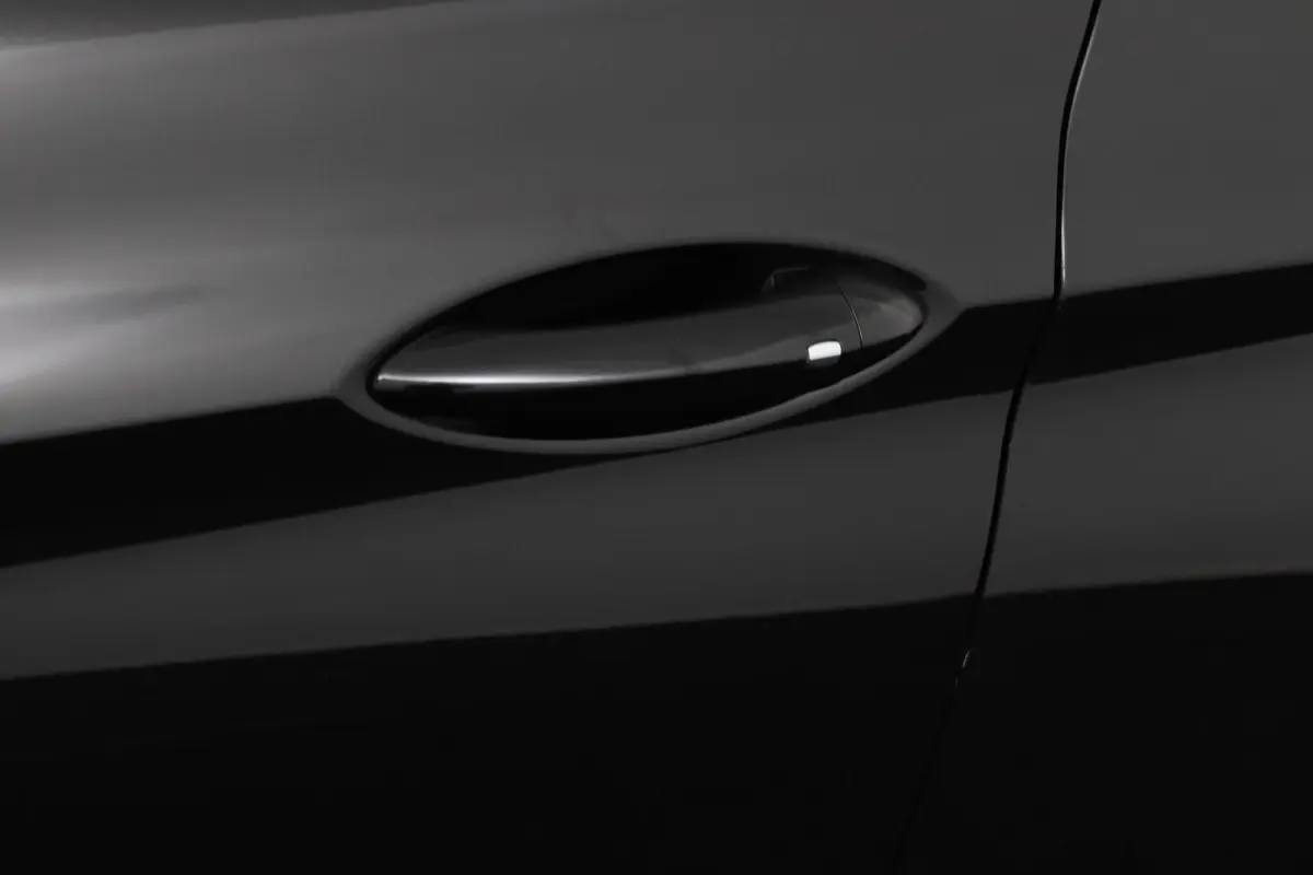 1.2*NAVI*ECC*CAM*CRUISE*HAAK*TEL*LED*