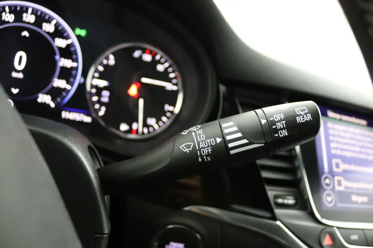 1.2*NAVI*ECC*CAM*CRUISE*HAAK*TEL*LED*