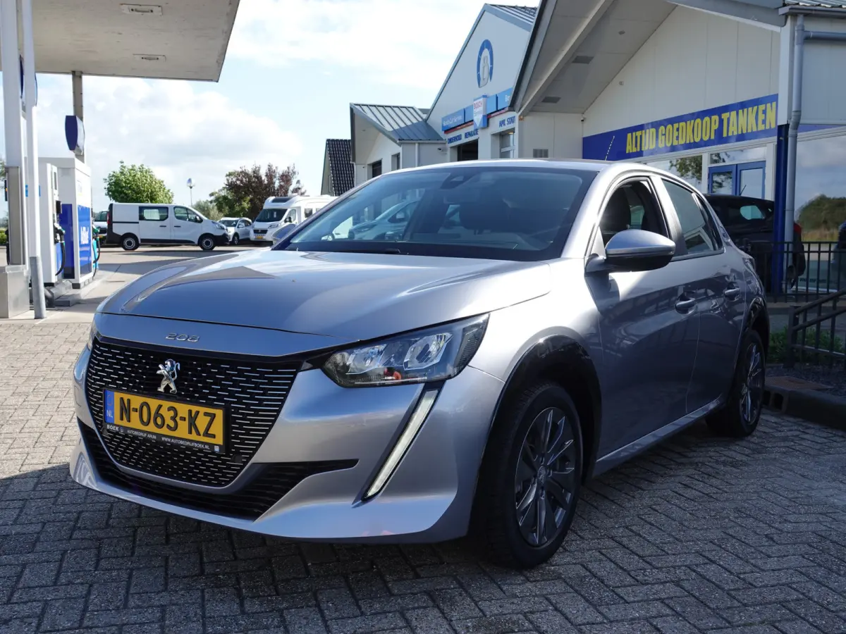 EV Blue Lease Active 50 kWh NAVI | LMV | PDC | CRUISE| AIRCO