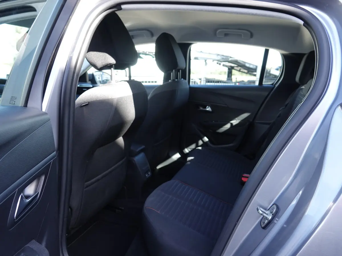 EV Blue Lease Active 50 kWh NAVI | LMV | PDC | CRUISE| AIRCO
