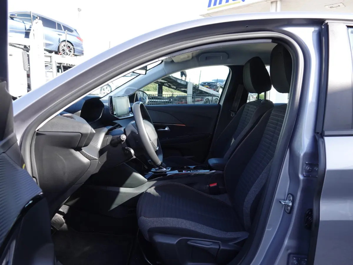 EV Blue Lease Active 50 kWh NAVI | LMV | PDC | CRUISE| AIRCO