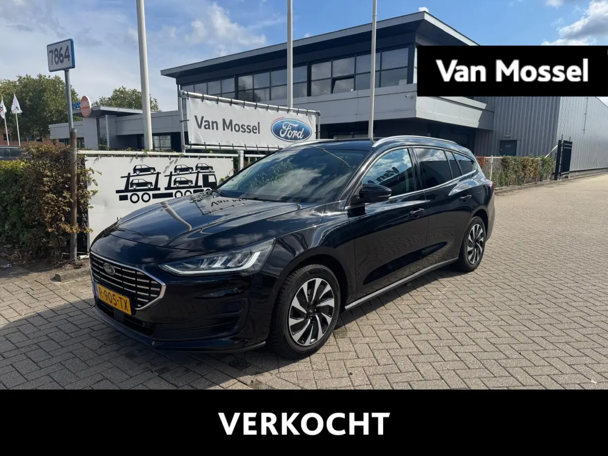 1.0 EcoBoost Hybrid Titanium X | Cruise Ctrl | Achteruitrijcamera Sensoren Voor & Achter | Panoramadak | Verwarmbare Voorstelen, Voorruit, Stuurwiel | Apple Carplay/ Android Auto |