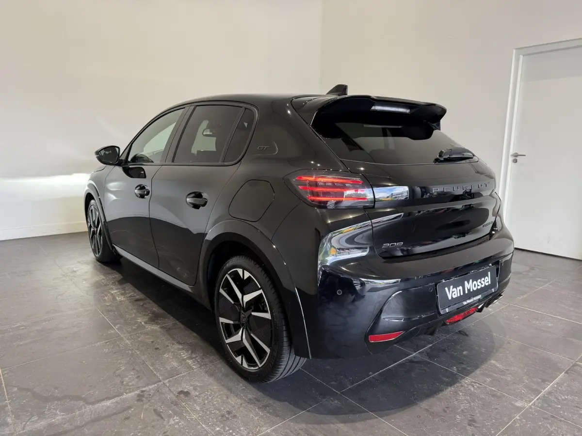 1.2 Hybrid 110 e-DCS6 GT l Camera l Navi l Parkeersensoren l Apple carplay & Android auto l DIRECT LEVERBAAR !!!