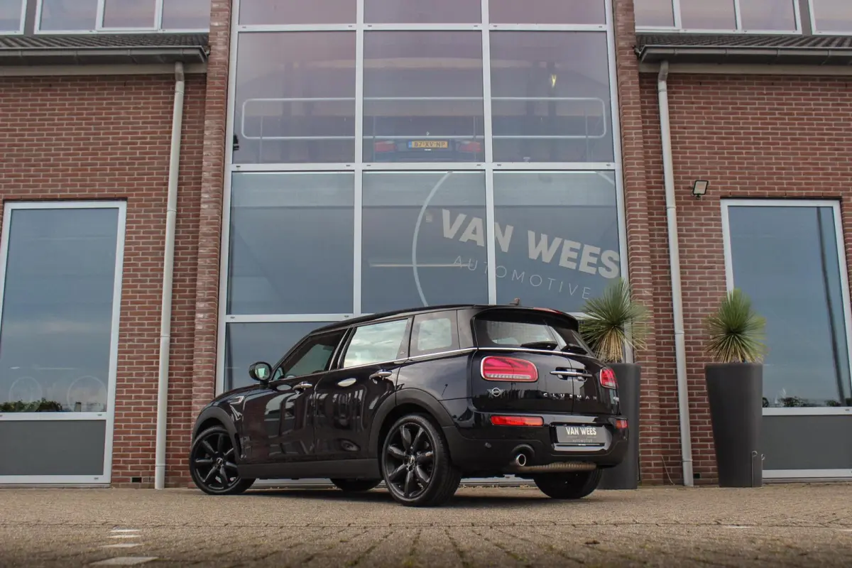 1.5 Cooper Richmond Park Edition | 1e eigenaar | Dealer onderhouden | Apple Carplay | Harman kardon | DAB | Keyless entry | Panoramadak | Sportstoelen | LED | PDC