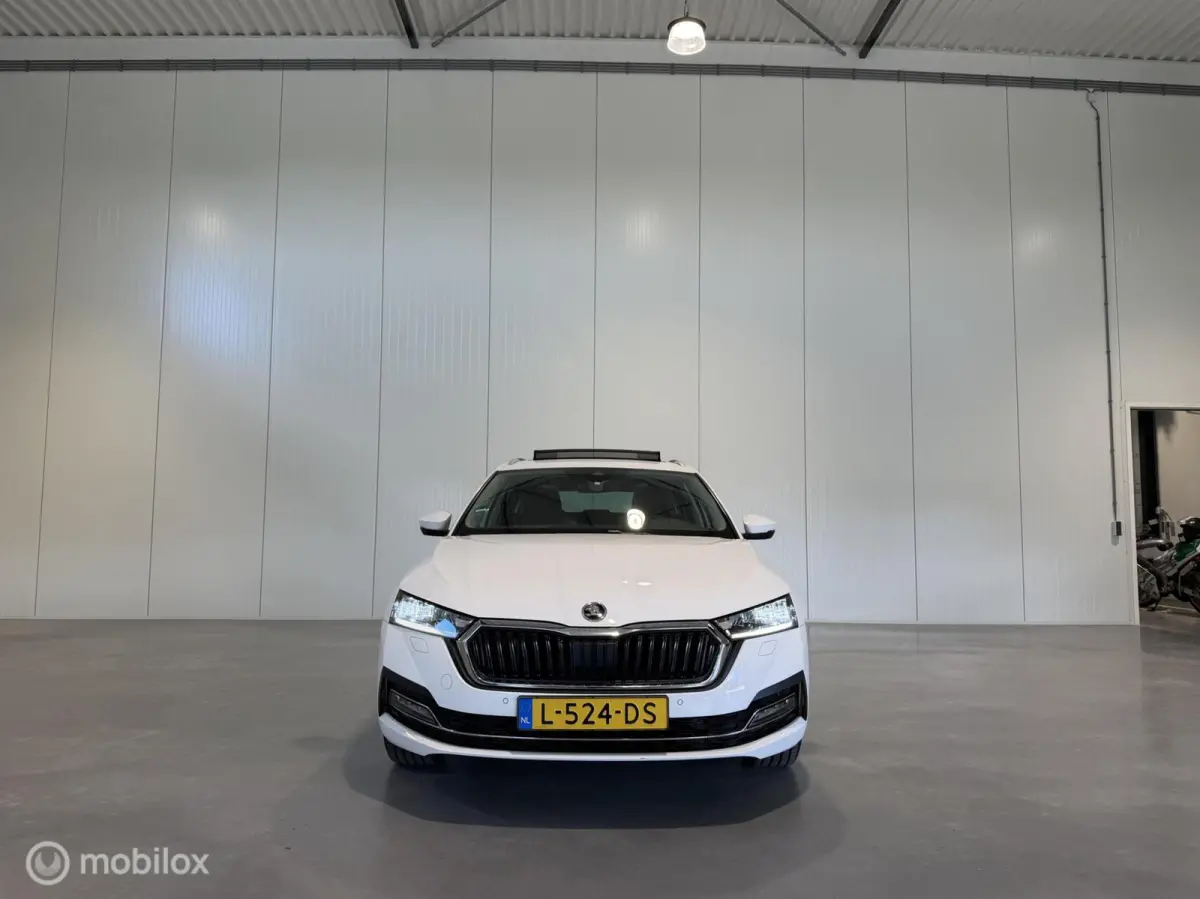 1.0 TSI Style, Navi|El. Panodak|Keyless|Carplay|Pdc|1e Eig.
