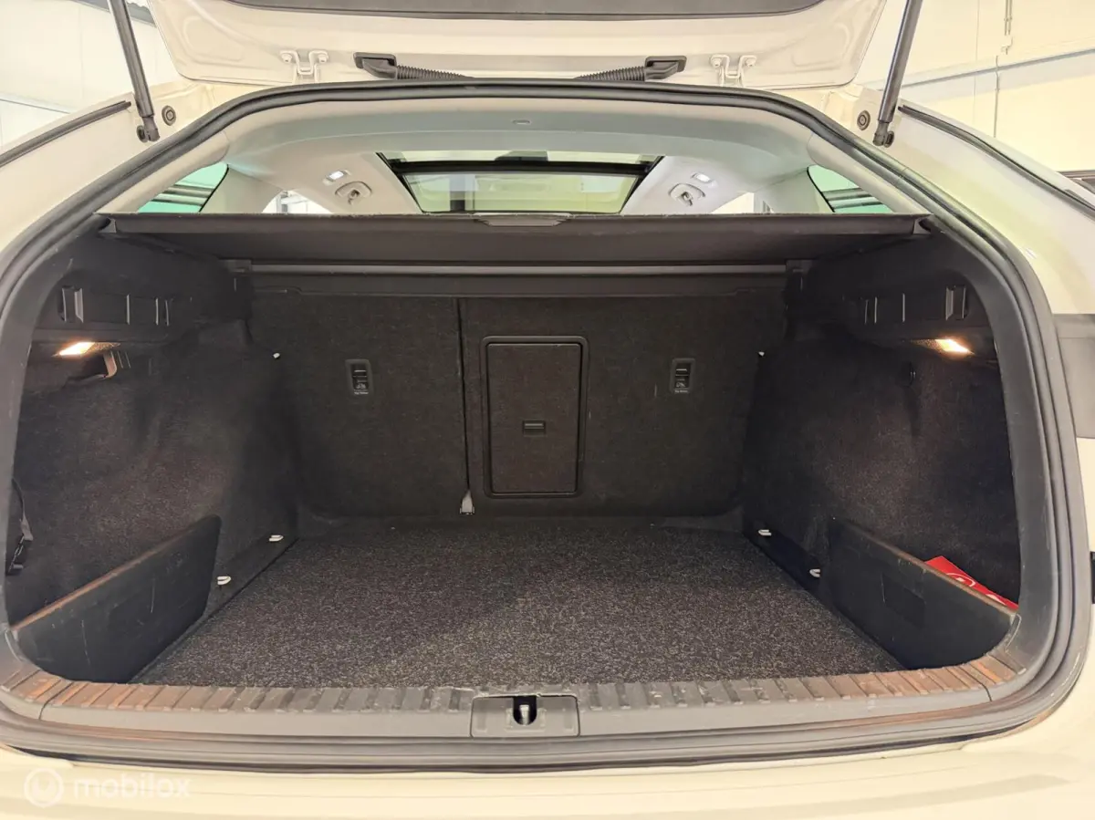 1.0 TSI Style, Navi|El. Panodak|Keyless|Carplay|Pdc|1e Eig.