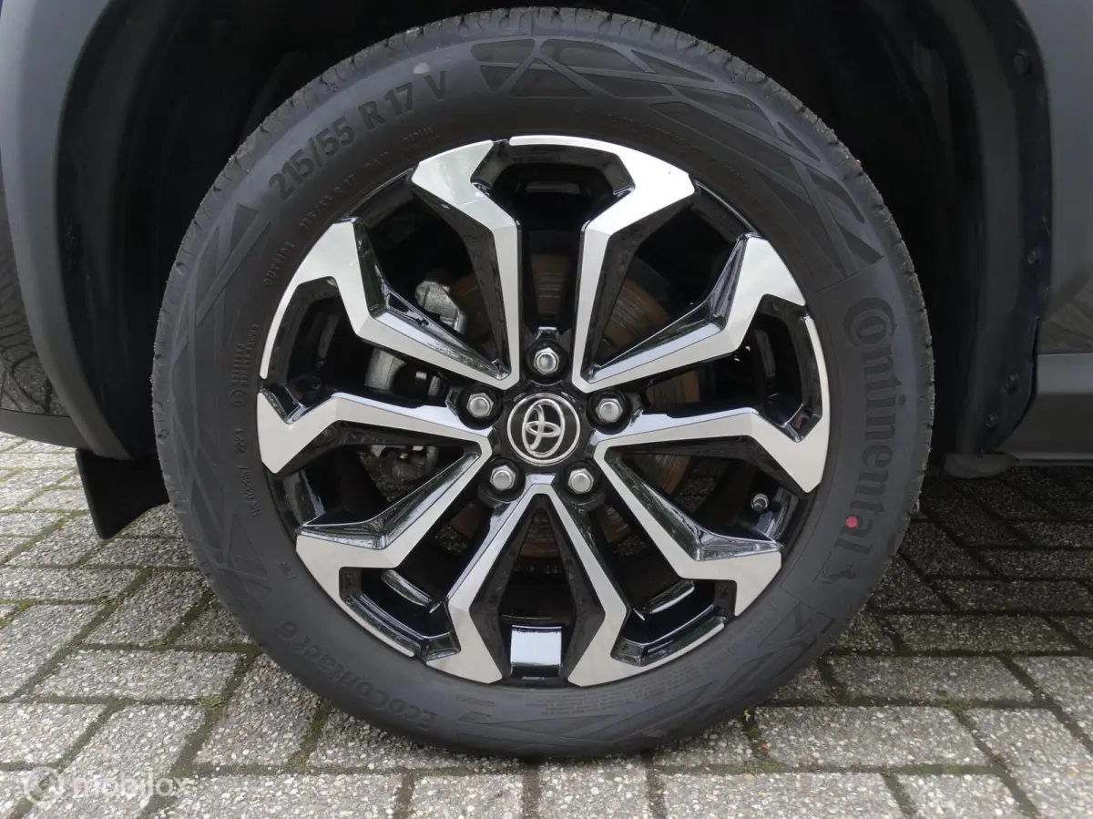 1.5 Hybrid Executive
