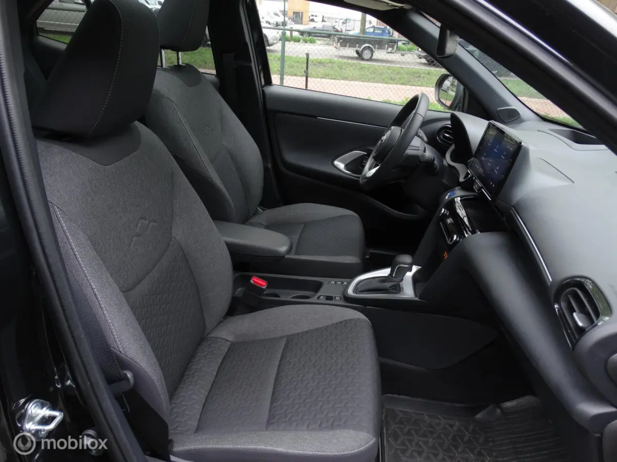 1.5 Hybrid Executive
