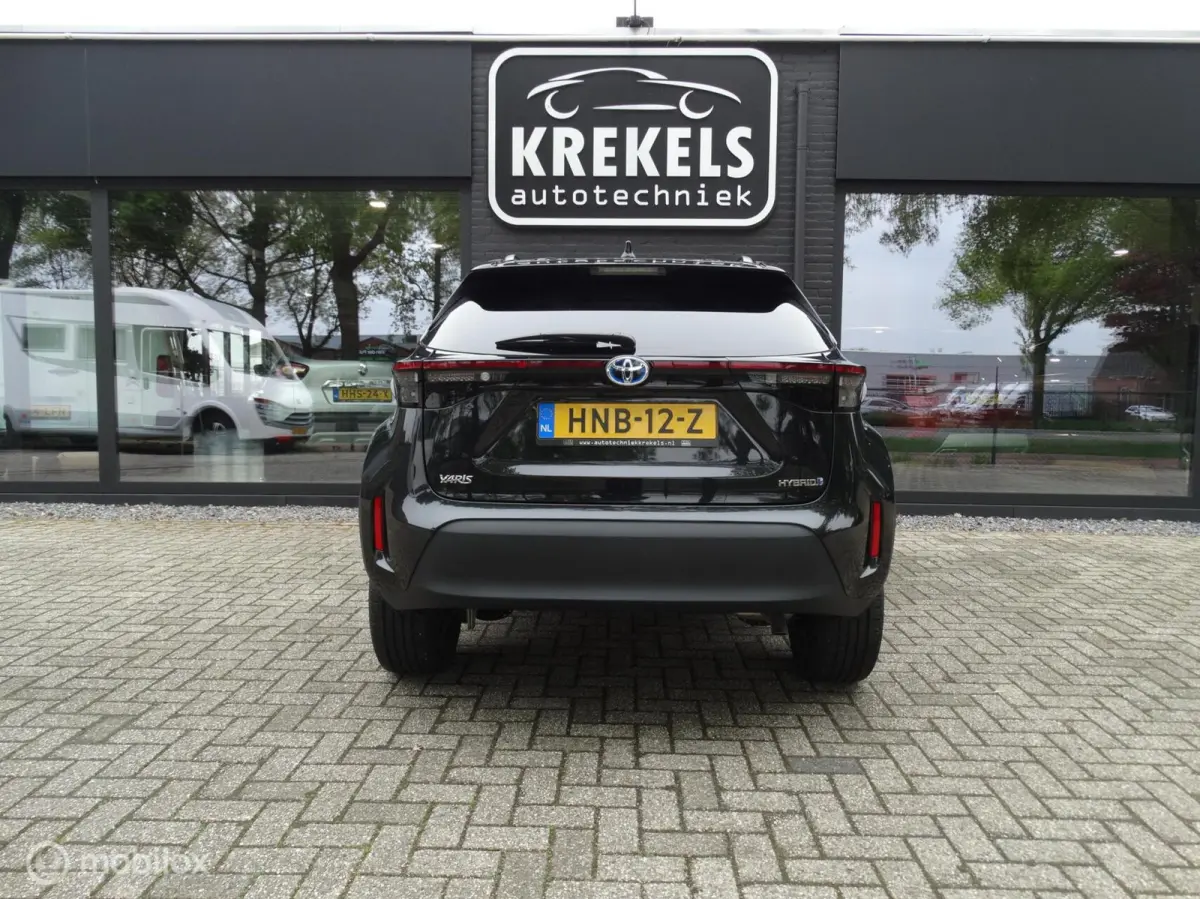 1.5 Hybrid Executive