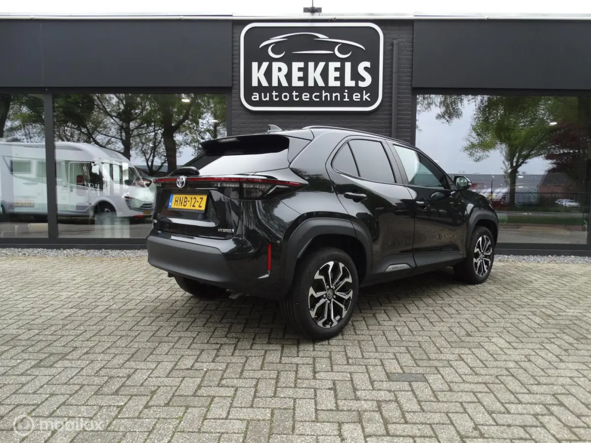 1.5 Hybrid Executive