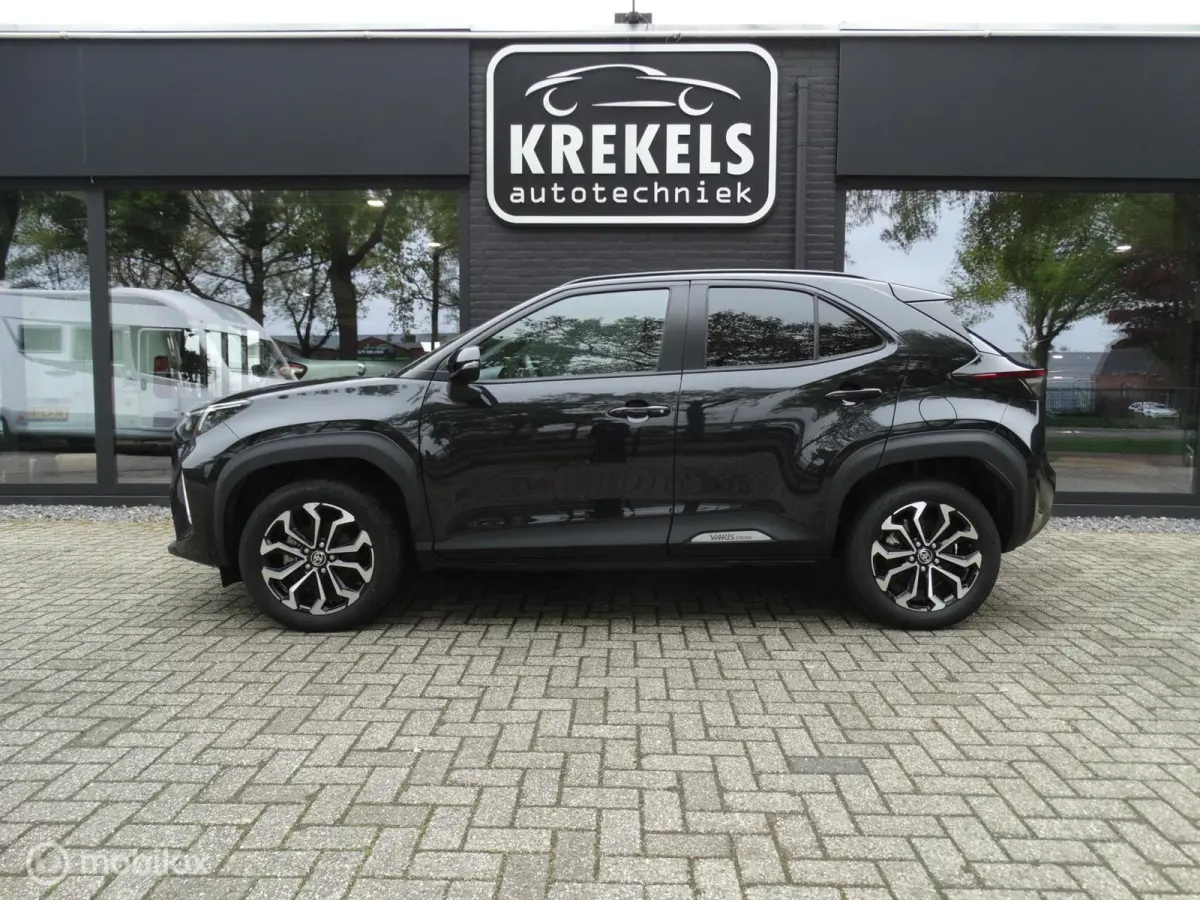 1.5 Hybrid Executive