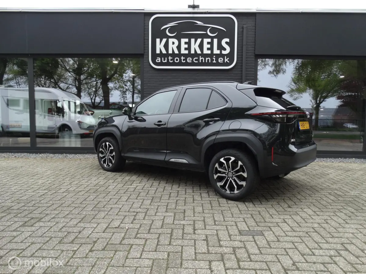 1.5 Hybrid Executive