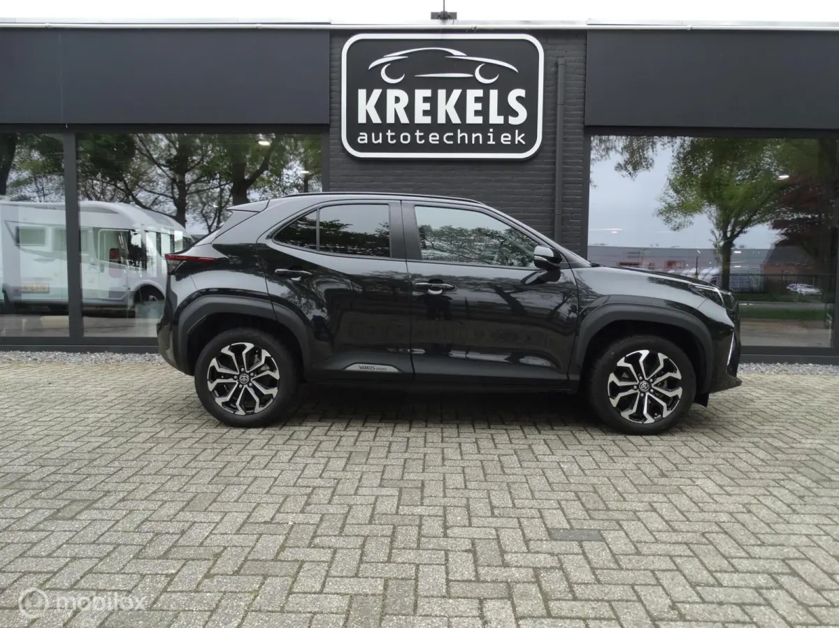 1.5 Hybrid Executive