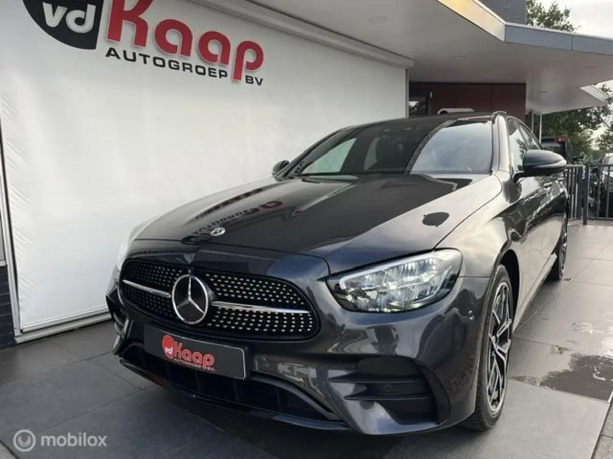 300 e 4MATIC AMG Line AMBIENTE DUBBEL SCHUIF BURMEISTER ELE TREKHAAK ETC SOH 96%