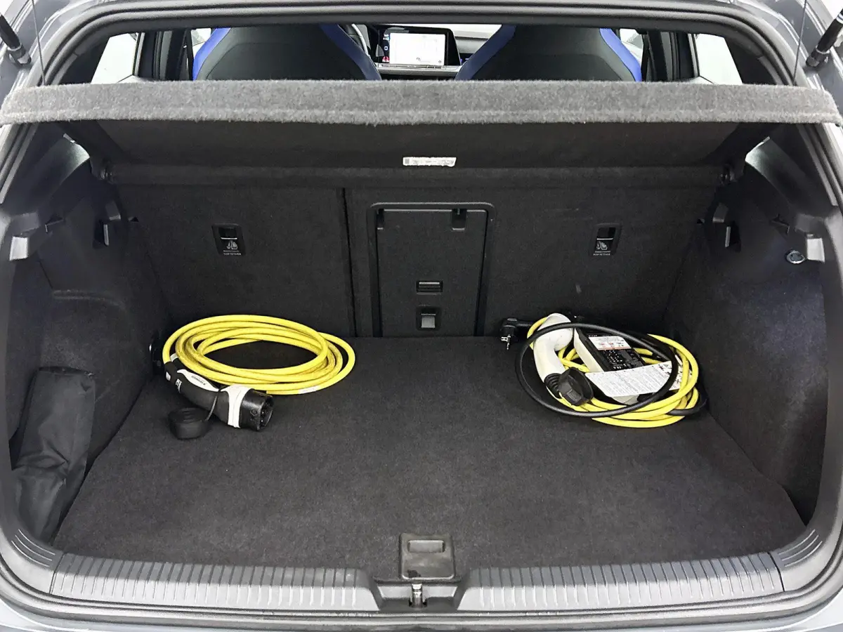 1.4 eHybrid GTE | 245 PK | Automaat | Apple Carplay / Android Auto | Stoelverwarming | Stuurverwarming | Adaptieve Cruise Control |