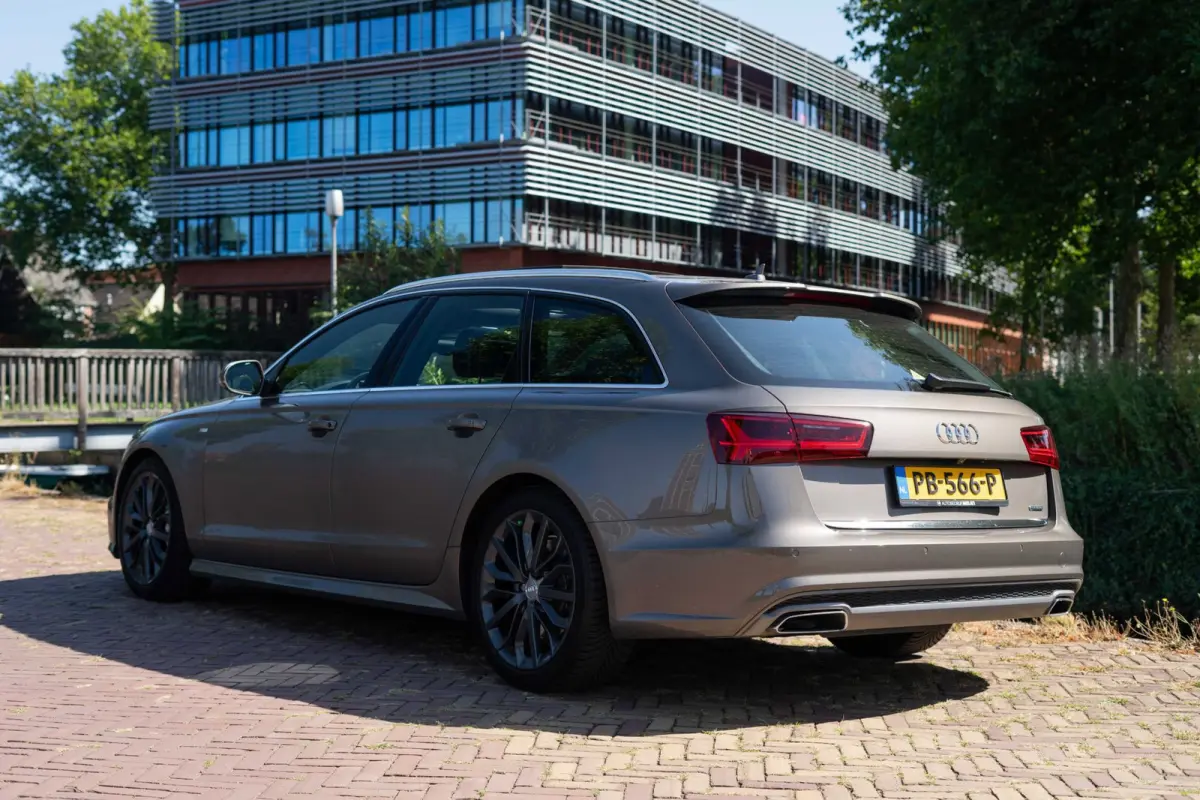 3.0 TDI quattro Premium Edition | 100.000KM | Automaat | Vol opties | Sline | Camera | Inruil mogelijk