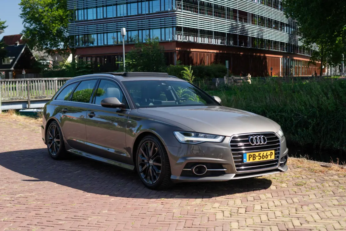 3.0 TDI quattro Premium Edition | 100.000KM | Automaat | Vol opties | Sline | Camera | Inruil mogelijk