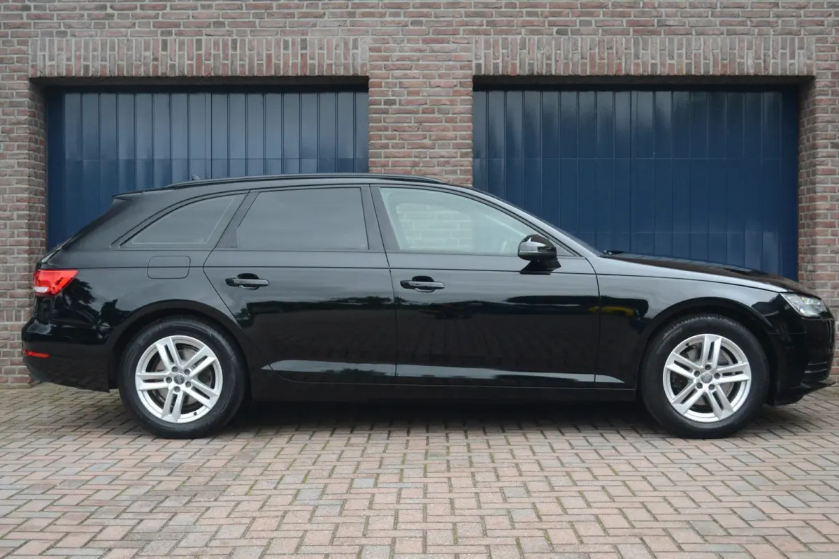 1.4 TFSI S-Tronic Sport Lease Edition | Stoelverwarming | Groot Scherm | Parkeersensoren | Getint glas | Navi