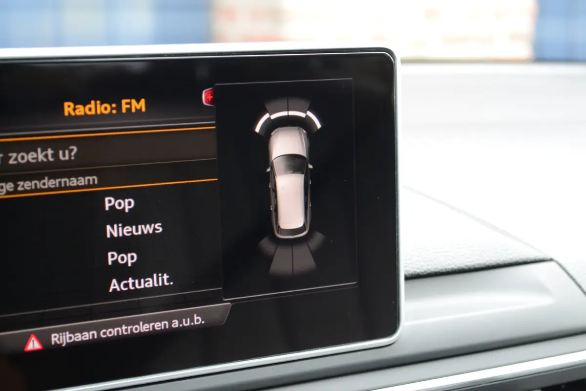 1.4 TFSI S-Tronic Sport Lease Edition | Stoelverwarming | Groot Scherm | Parkeersensoren | Getint glas | Navi