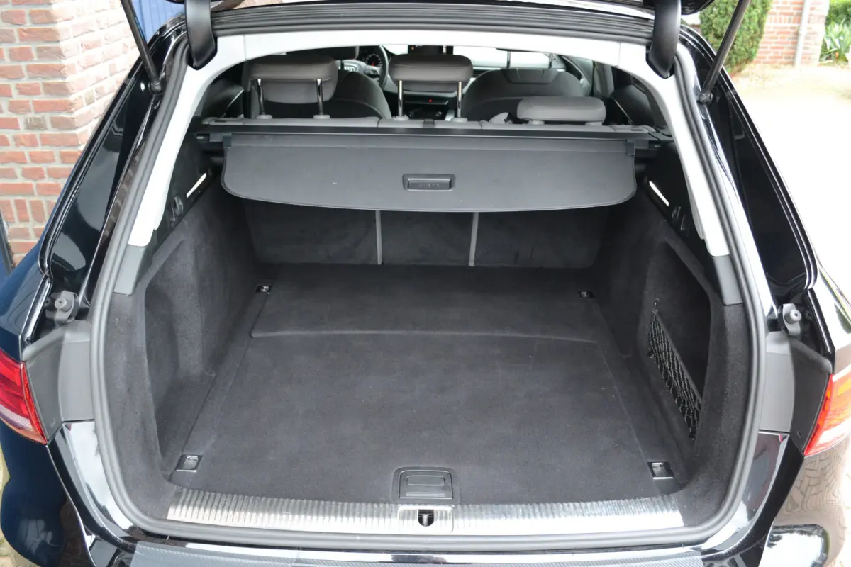 1.4 TFSI S-Tronic Sport Lease Edition | Stoelverwarming | Groot Scherm | Parkeersensoren | Getint glas | Navi