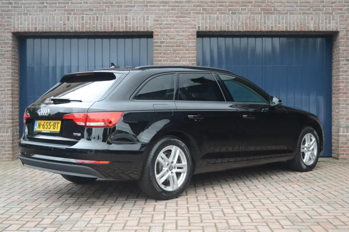 1.4 TFSI S-Tronic Sport Lease Edition | Stoelverwarming | Groot Scherm | Parkeersensoren | Getint glas | Navi
