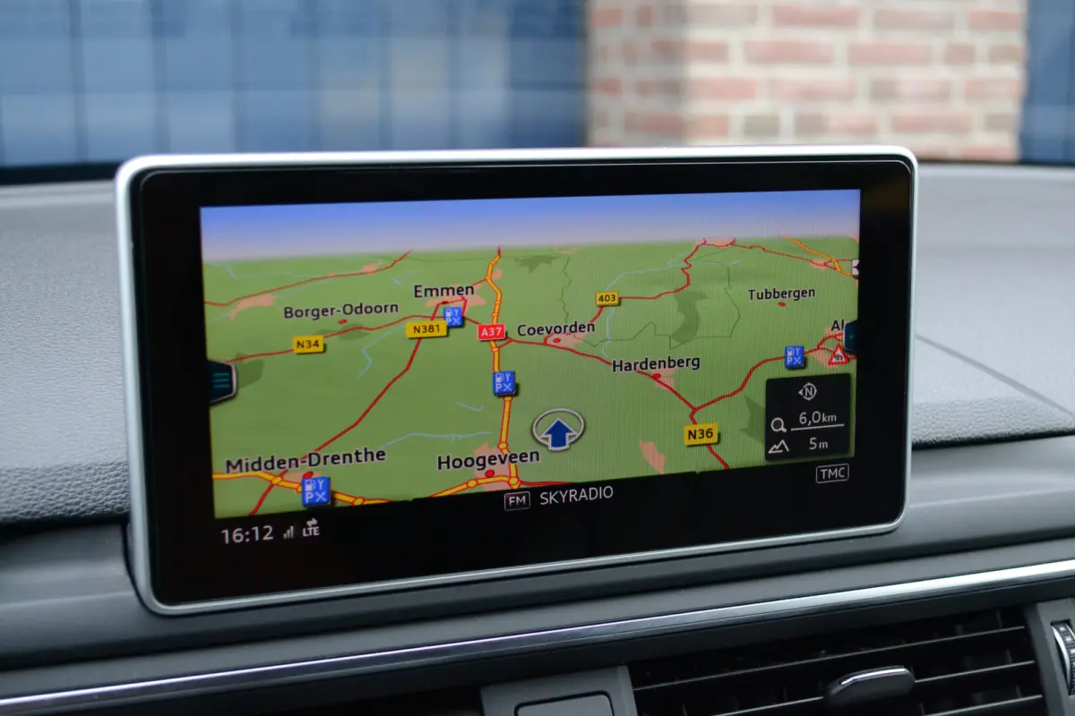 1.4 TFSI S-Tronic Sport Lease Edition | Stoelverwarming | Groot Scherm | Parkeersensoren | Getint glas | Navi