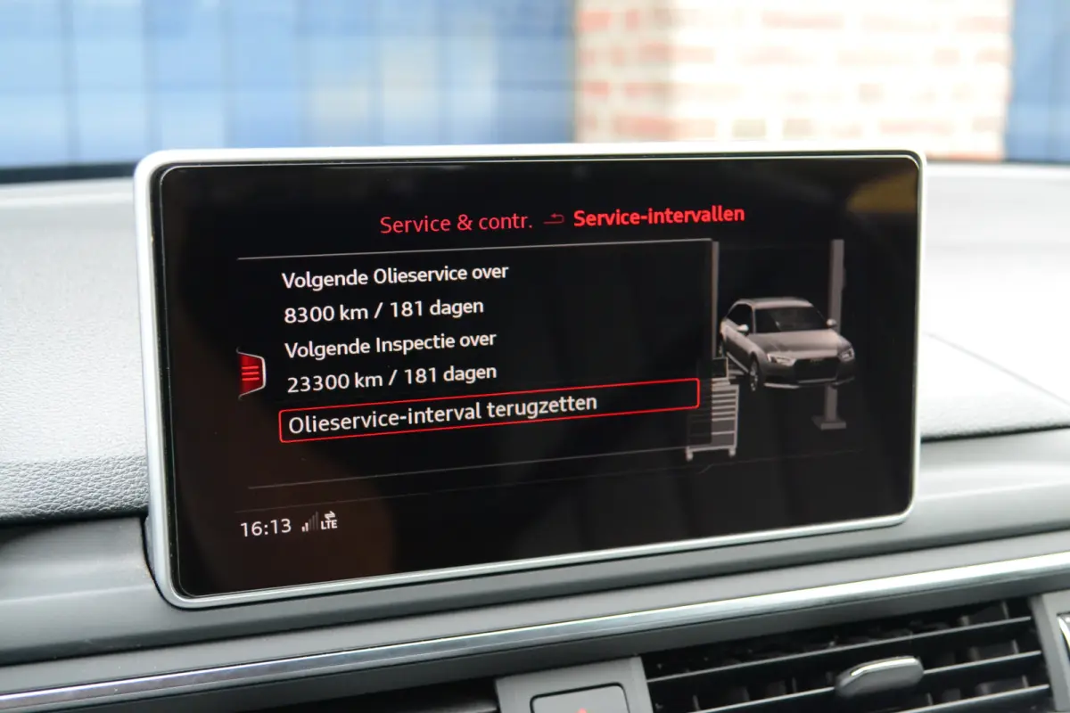 1.4 TFSI S-Tronic Sport Lease Edition | Stoelverwarming | Groot Scherm | Parkeersensoren | Getint glas | Navi