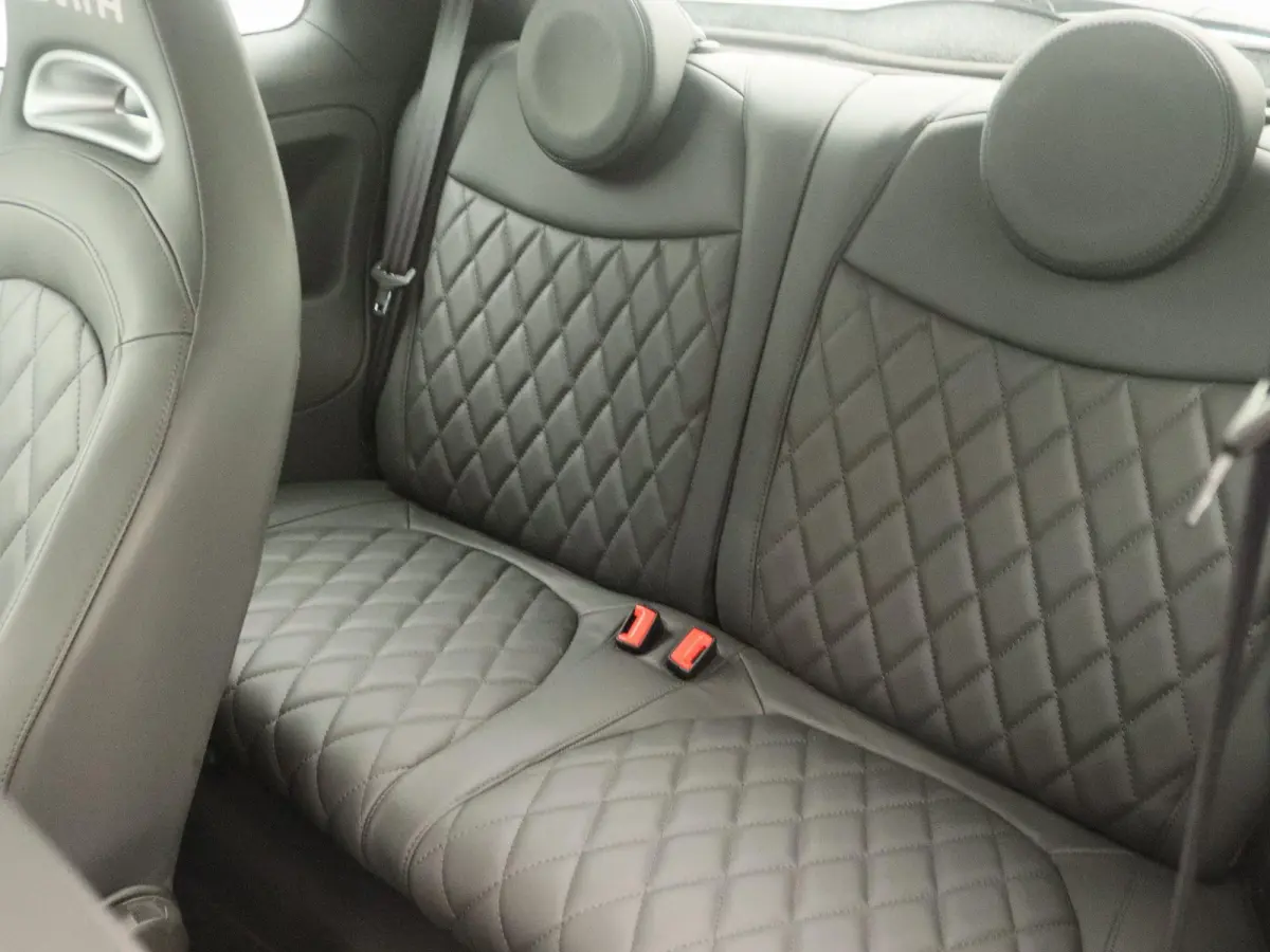1.4 T-Jet Abarth Turismo | NAVI | Lederen Sportstoelen | 17'' Velgen |