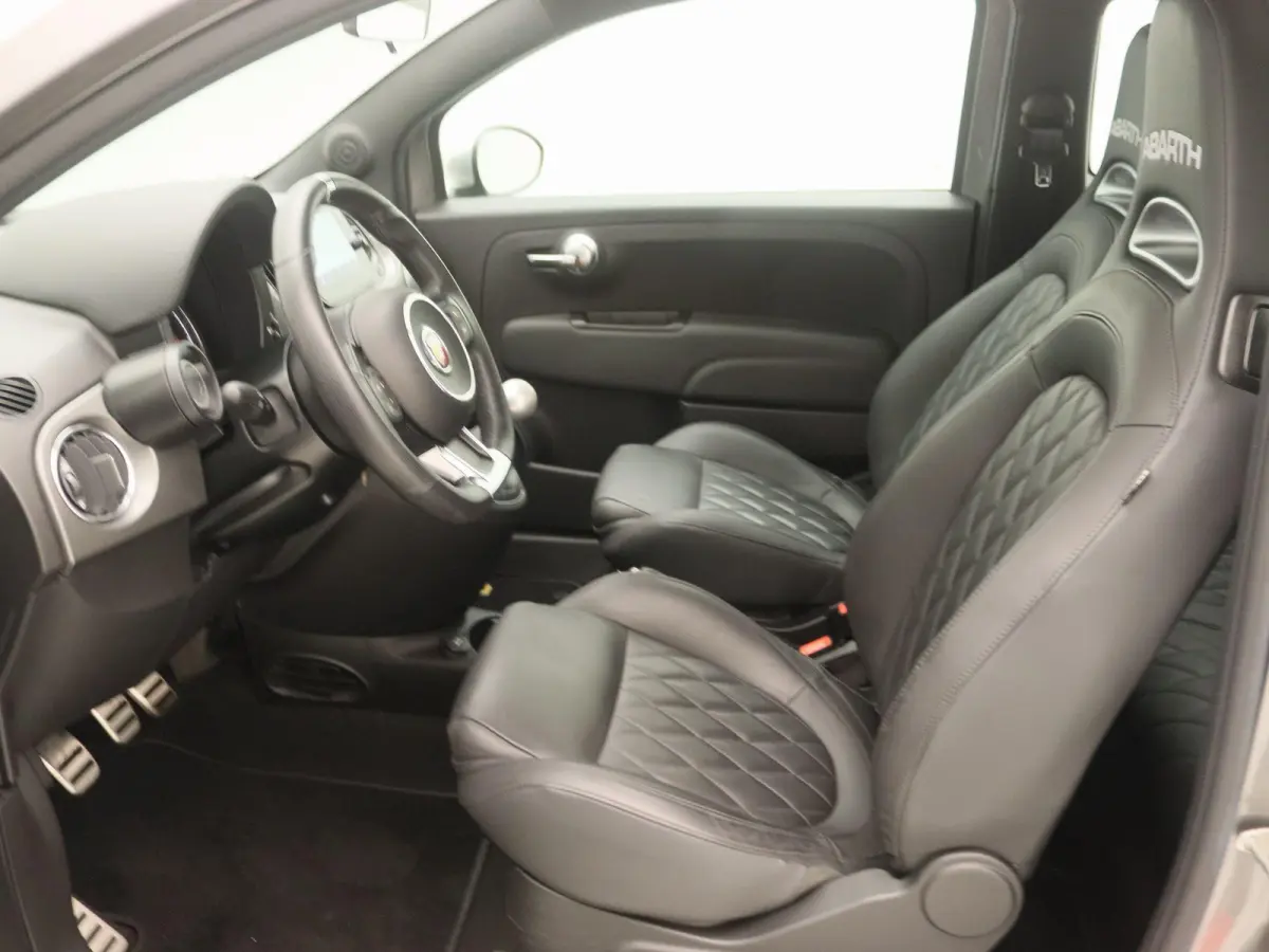 1.4 T-Jet Abarth Turismo | NAVI | Lederen Sportstoelen | 17'' Velgen |