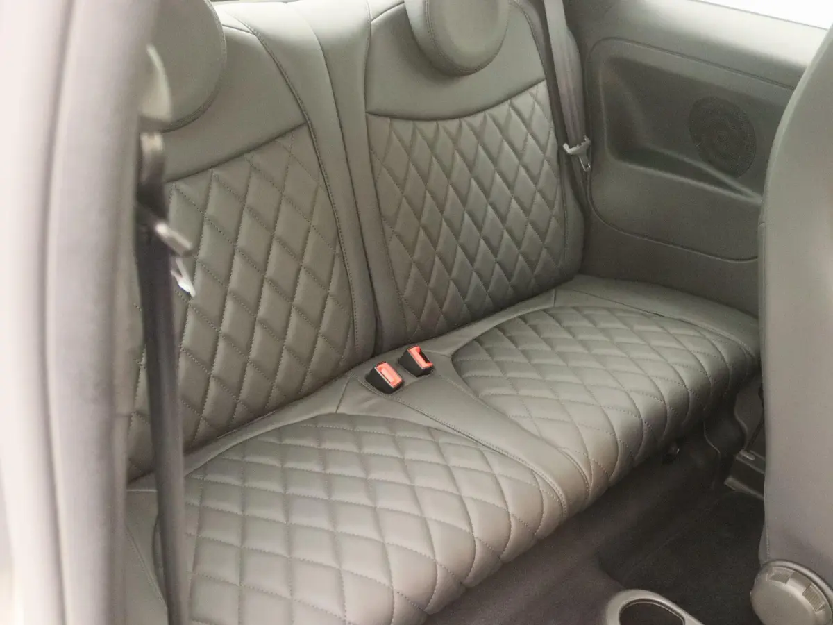 1.4 T-Jet Abarth Turismo | NAVI | Lederen Sportstoelen | 17'' Velgen |