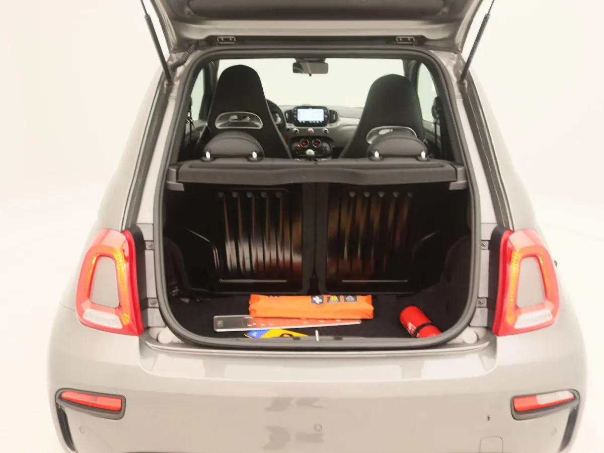 1.4 T-Jet Abarth Turismo | NAVI | Lederen Sportstoelen | 17'' Velgen |