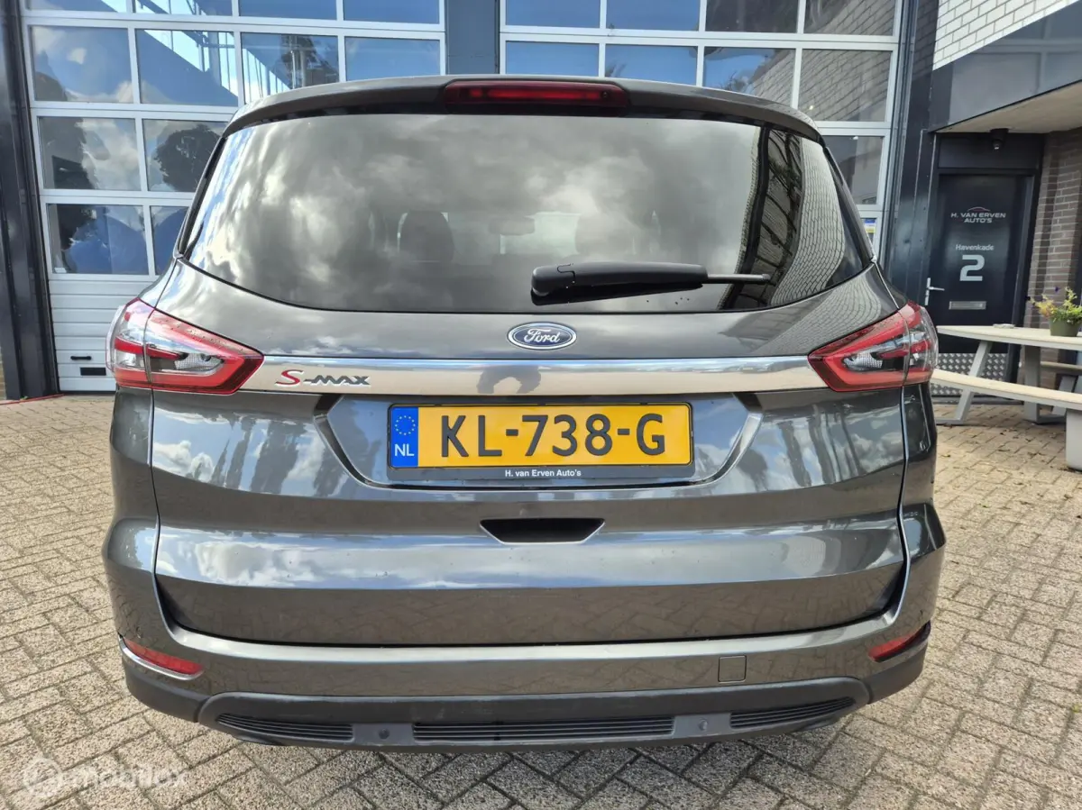 1.5 Titanium 7p. 1E EIGENAAR NAVI PDC 18" NAP