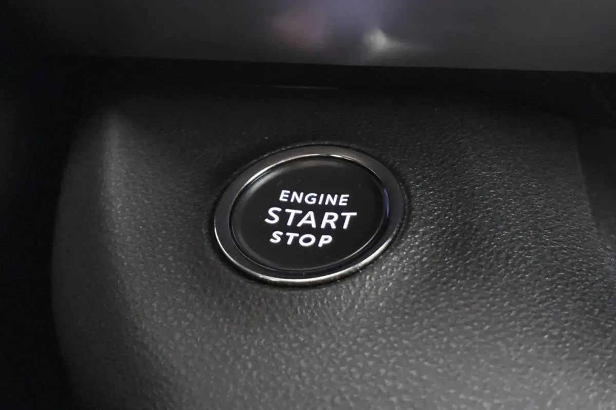 1.2 e-Hybrid Summit Zeer Veel  Voordeel  6+2jr Garantie Snel rijden