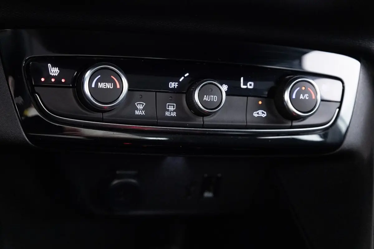 Elegance 50 kWh | 3 Fase | Full LED | Half LEDER | VELGEN | SOH 100% |