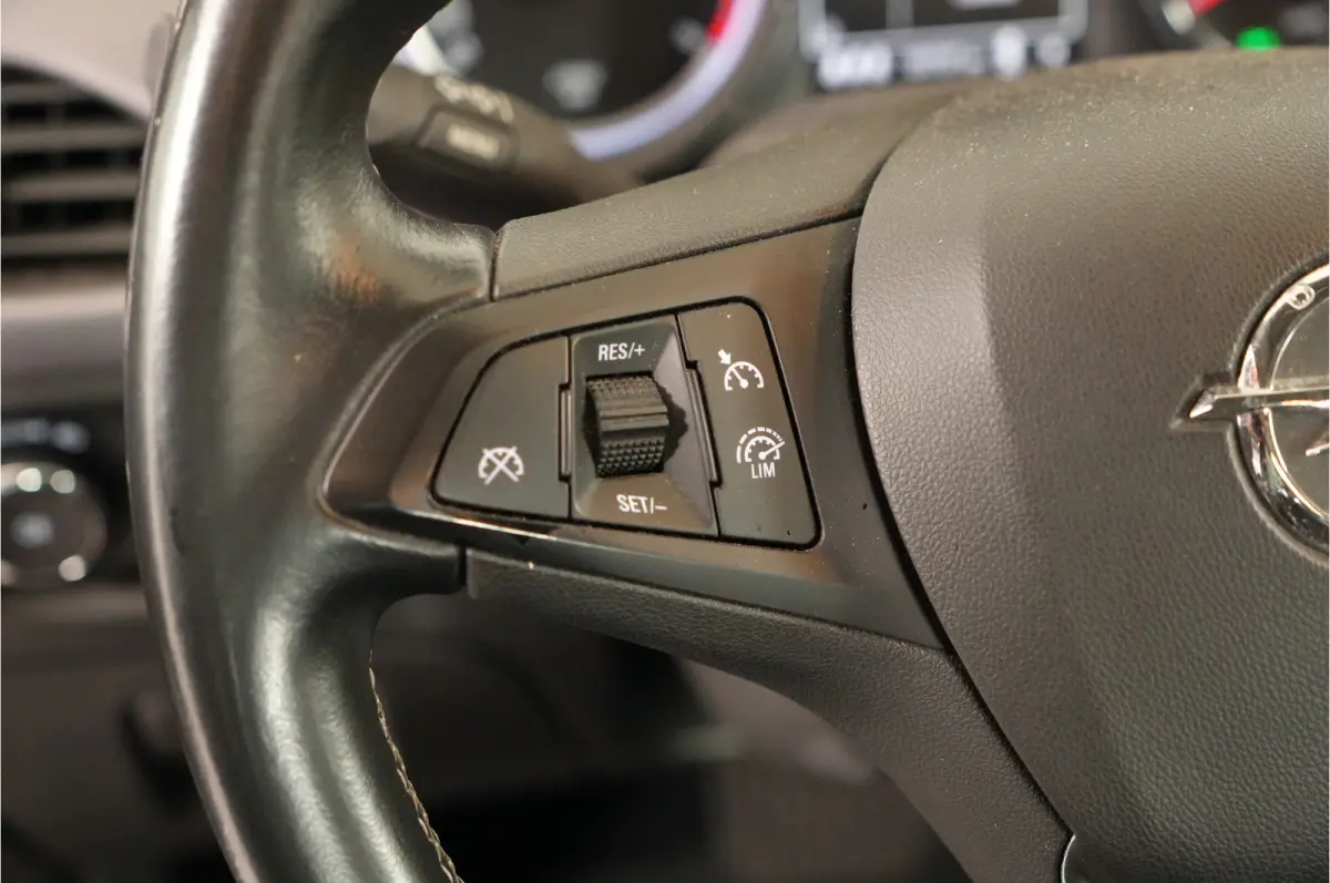 1.0 Edition | Airco | Cruise | Apple/Android |